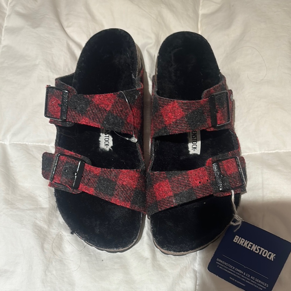 Birkenstock Women’s Arizona Shearling Plaid Red and Black Slides:  size 36 NWT